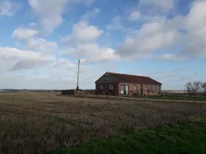 Secluded High Beacon Cottage, Lincolnshire Wolds - Image 4