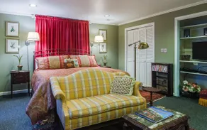 Captains Quarters Studio Separate Apartment - Image 3
