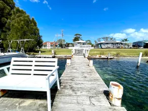 Riverbank Cottage - Waterfront - Image 4