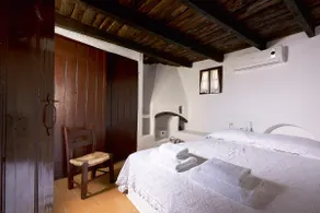Ano Pyrgi, House with great view - Image 3