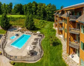 Best Cedar River Golf Course Location! - Image 4