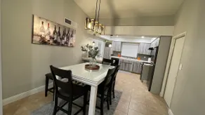 Relaxed Cozy Pool House - Image 2
