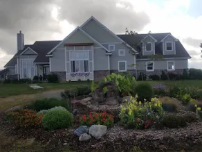 Charming 2BR St Joseph Retreat Peaceful Setting - Image 3