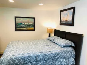 Historic Fairhaven Village Garden-Level Suite - Image 5