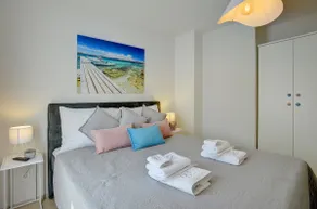 Double Room with Terrace in Center - FREE Parking - Image 5