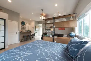 In-Law Studio blocks from the beach - Image 3