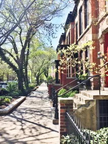Webster Place by the Lincoln Park zoo - Image 2