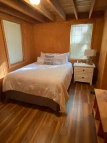 Rustic Retreat at Enid Lake - Image 5