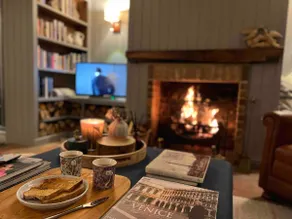 Luxury 2 bedroom cottage - Image 3