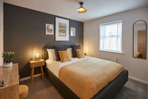 Host & Stay - Shipwrights - Image 3