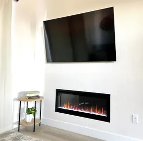 Cozy Townhouse with Wall Fireplace w/ FREE Parking - Image 4