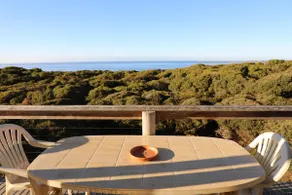 Ocean View overlooking Vivonne Bay - minutes' walk to beach - Image 5