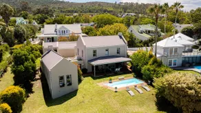 Family home on lagoon edge in Belvidere, Knysna - Image 5