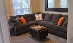 Cozy air-conditioned farm inspired townhome - Image 4