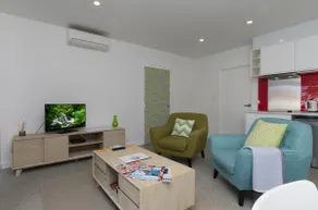 Sunset Place Apartments-The Green - Image 2