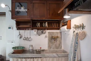 Spacious 3-bedroom house with garage in the quiet village of Vezzano Ligure - Image 5