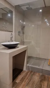 Tropic Love Room - Image 3
