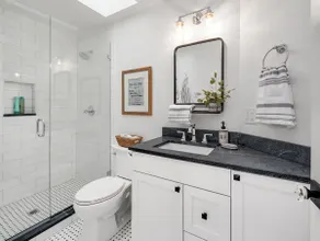 NEW CONSTRUCTION DOWNTOWN KIRKLAND!!! - Image 3