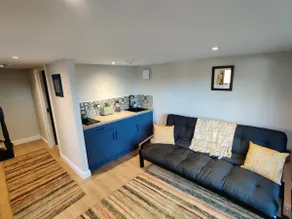 Spacious Private Annex - Image 2