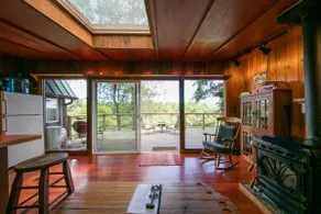 Relaxing Riverfront Cabin - Image 2