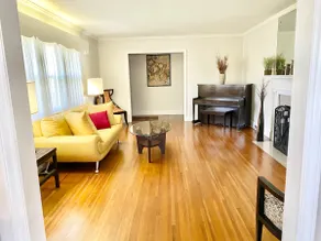 Greenhouse Studios very cozy and minutes from Uptown, Airport, Whitewater Center - Image 2