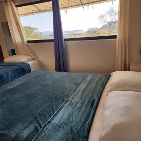 Perfect for 2 couples that want private space - Image 3