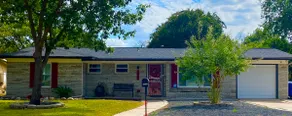 🏥Med Center 🦸🏻 Superhero Rm 🎸80s Rm☀️🌳Lg BackYd - Image 4