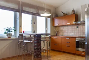 Penthouse Apartment with Great Panoramic City View - Image 2