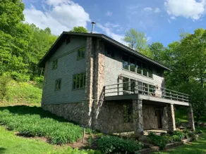 Classic Mountain Ski Lodge @ Sugarbush - Image 2