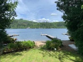 Waterfront Lake Cavanaugh Cabin-3 bdrm Sleeps 9 - Image 2