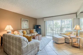 Cozy 2 bedroom Condo with Golf Course views - Image 3