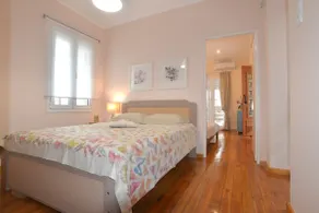 Bright and airy home 50 meters from the beach - Image 5
