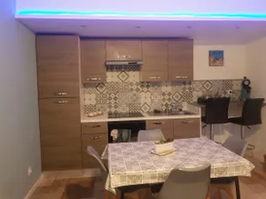 Charming 2-room in Pugnac - Image 4