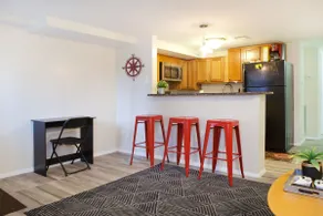 Amazing Logan Circle 2bdrm Bsmt Apt/ Conv Ctr. - Image 3