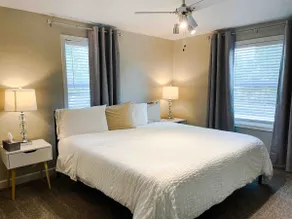 Upper East Villa-by Sanford,MidcoAqu.&CountryClub - Image 5