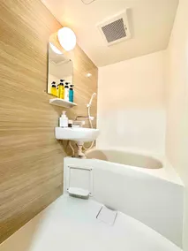 [Full renovation] 5 minutes from the station | Clean and comfortable hotel | Convenient with many shops | WiFi | Free parking | Long-term discount 30% - Image 3
