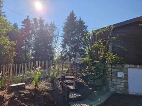 Super cozy cottage with hot tub and fenced garden - Image 2