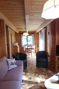 Traditional chalet in resort - Image 5