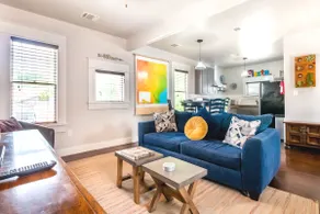 Ideal for Couples. Great value. Close to Downtown - Image 5
