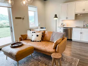 Parkview on the Bluff Studio - Downtown Lynchburg - Image 2