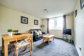 Grassmarket (Old Town) Apartment with Castle views 🏰 & private parking space 🚗 - Image 4
