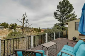 Cozy Guesthouse with views - Image 3