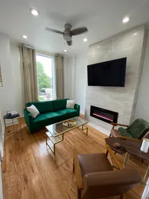 Modern 2 Bedroom Apt in heart of Bronzeville - Image 3