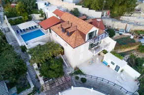 Sea view Villa with private pool just 10 min. drive to Dubrovnik - Image 2