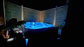O Bubbles of Agon Private Spa Beach - Image 3