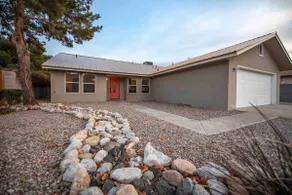 Cozy 3 bedroom with NM sunset 🏔 views! - Image 2
