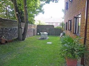 Quayside Close Holiday Apartments - Image 2