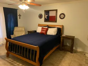 One Bedroom Guest Suite - Image 2