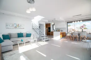 Francis & Gregorys Luxury Villas - Image 4