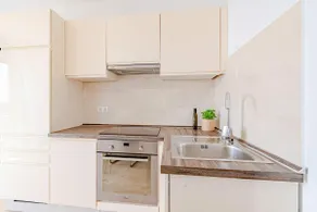 1 bedroom apartment - Image 5